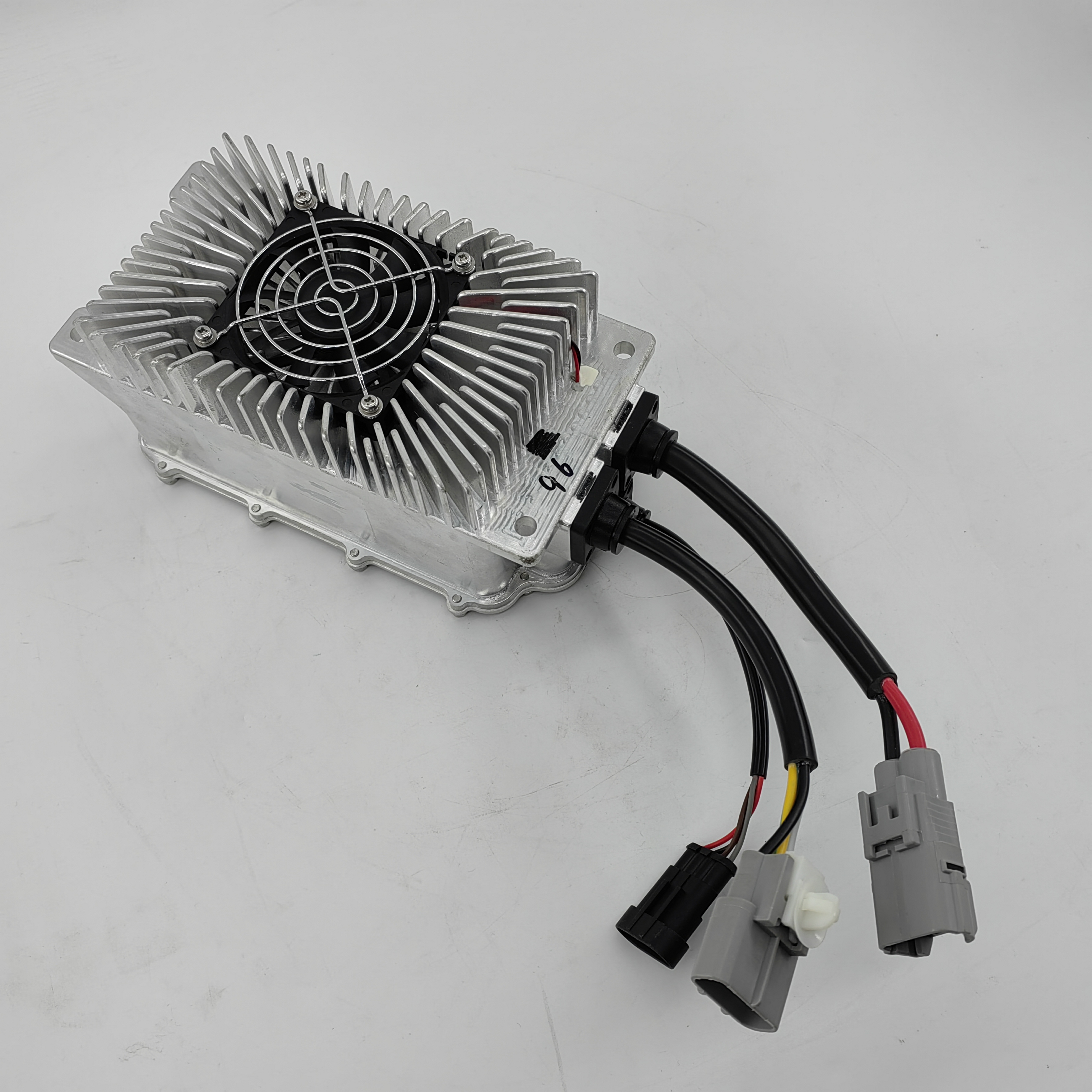 Ingebouwde lader OBC 2KW Optioneel Portable Nominaal 48V 72V 108V 144V 320V CANBUS-bediening of activeringsbedrading