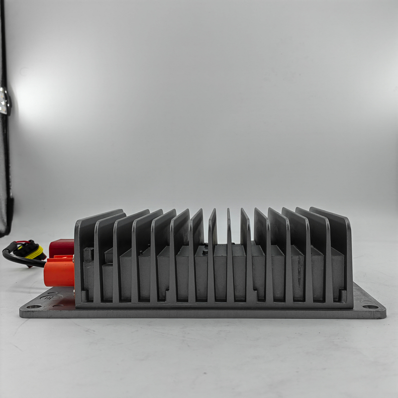 1kW 144V naar 12V EV DC/DC-converter Geïsoleerde DC-converter aan boordconverter met CAN BUS