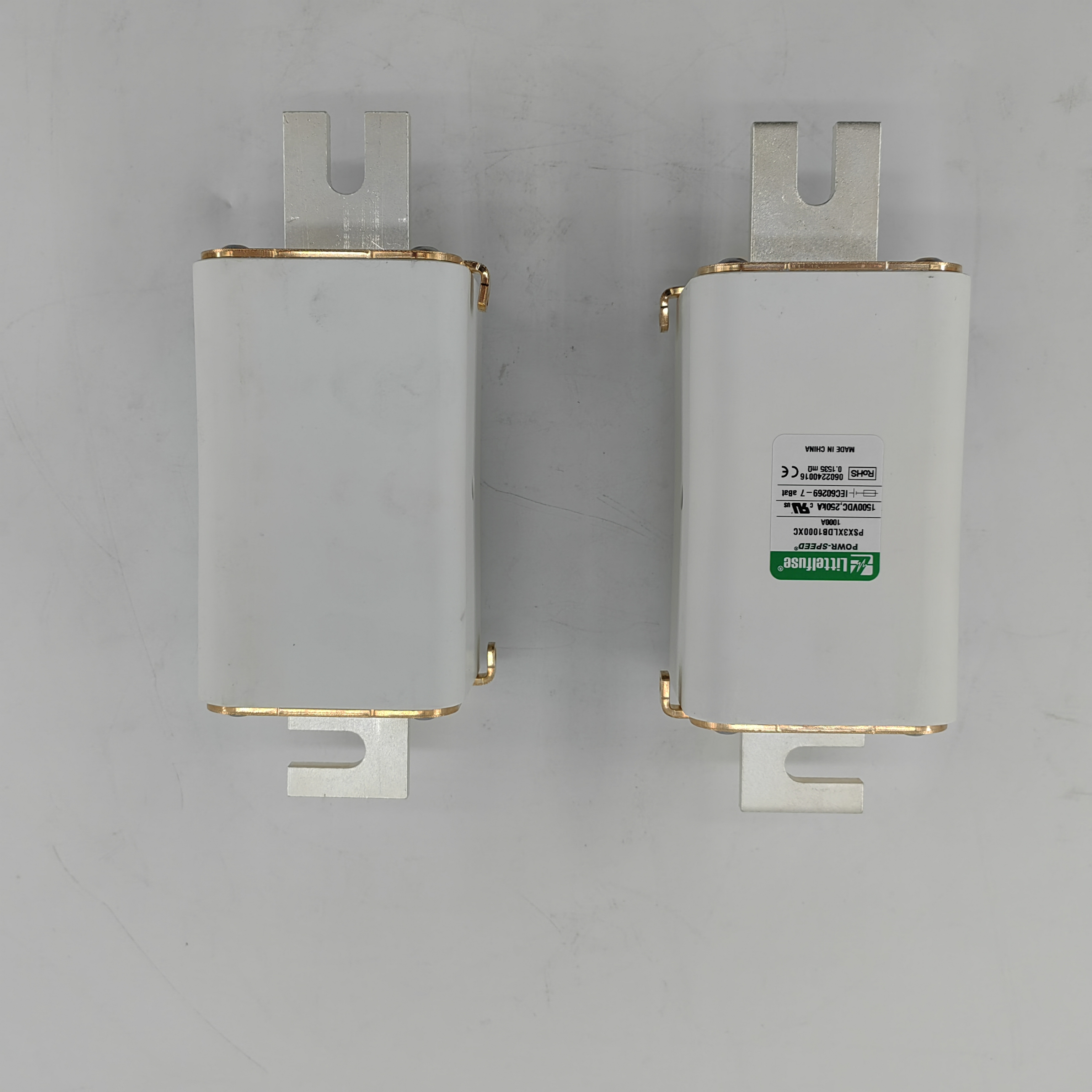 Littlefuse PSX_C-serie snelle vierkante behuizing 1500Vdc 80A-1400A zekering