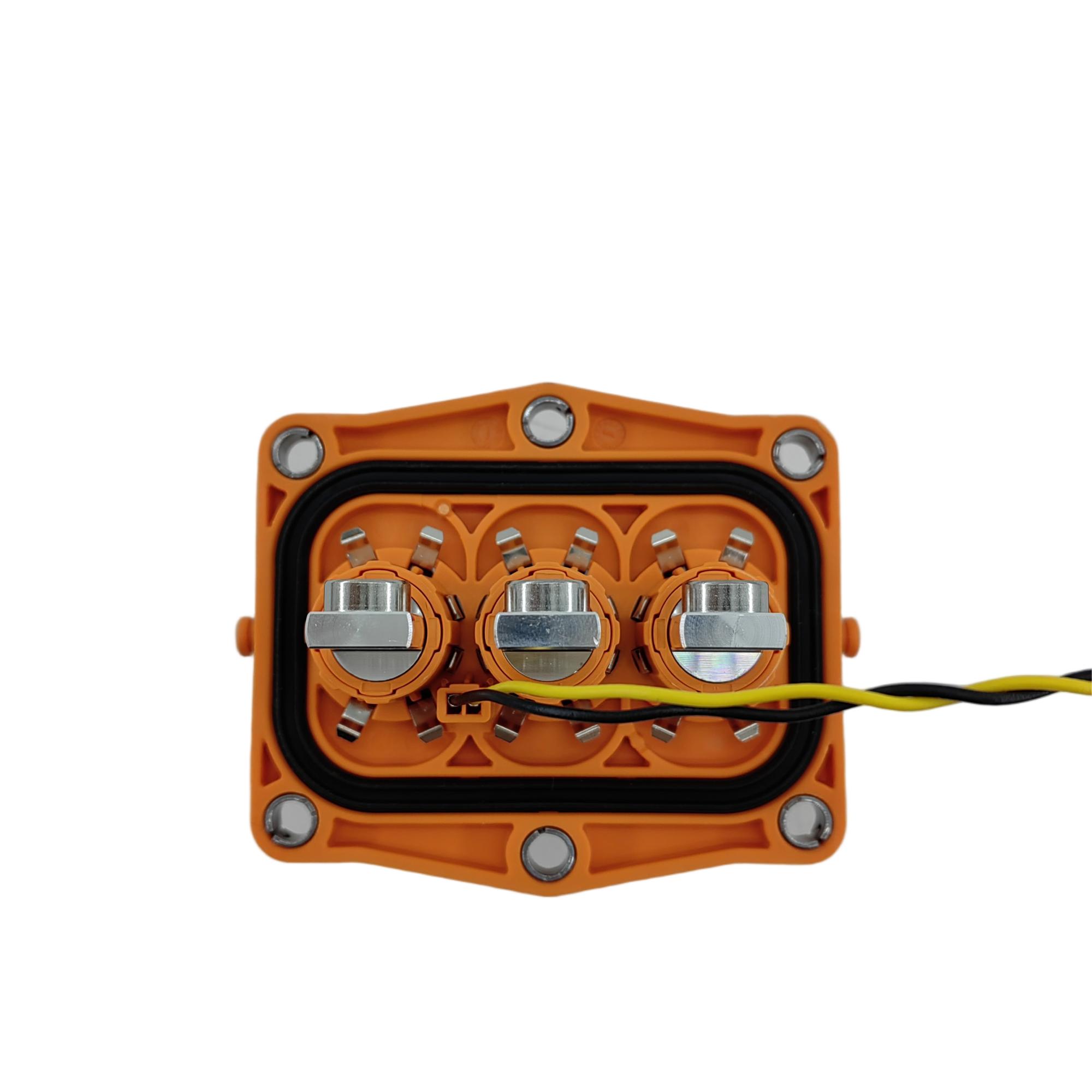 Amfenol HVC3P80MV 3-polige hoogspanning 800VDC EV-connectoraansluiting die HVC3P80FS koppelt met HVIL