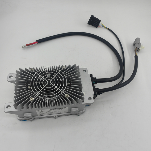 2KW 320V 6A ingebouwde oplader met CAN-bus voor fietsmotor