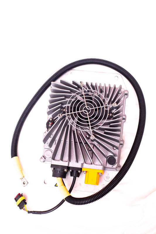 1,5 kW DCDC-converter 108V naar 14V 110A Hoogspanning Omzetten naar laagspanning Automatisch