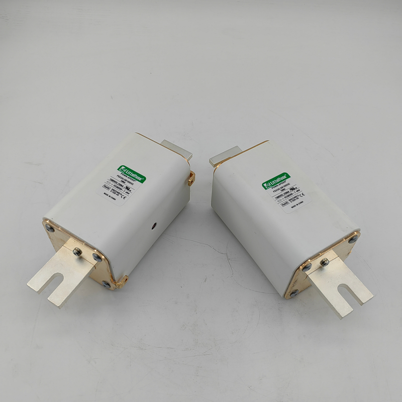 Littlefuse PSX_C-serie snelle vierkante behuizing 1500Vdc 80A-1400A zekering