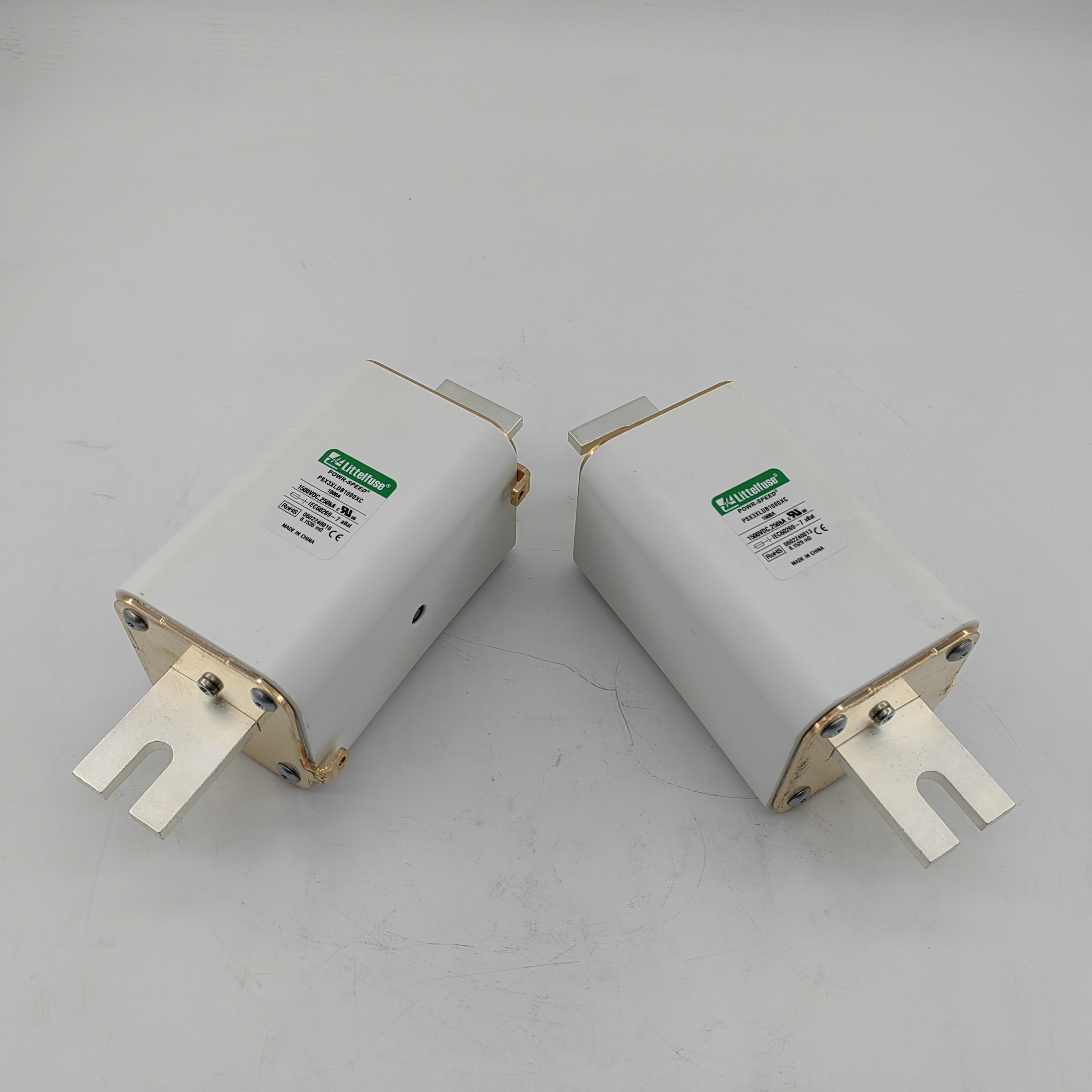 Littlefuse PSX_C-serie snelle vierkante behuizing 1500Vdc 80A-1400A zekering